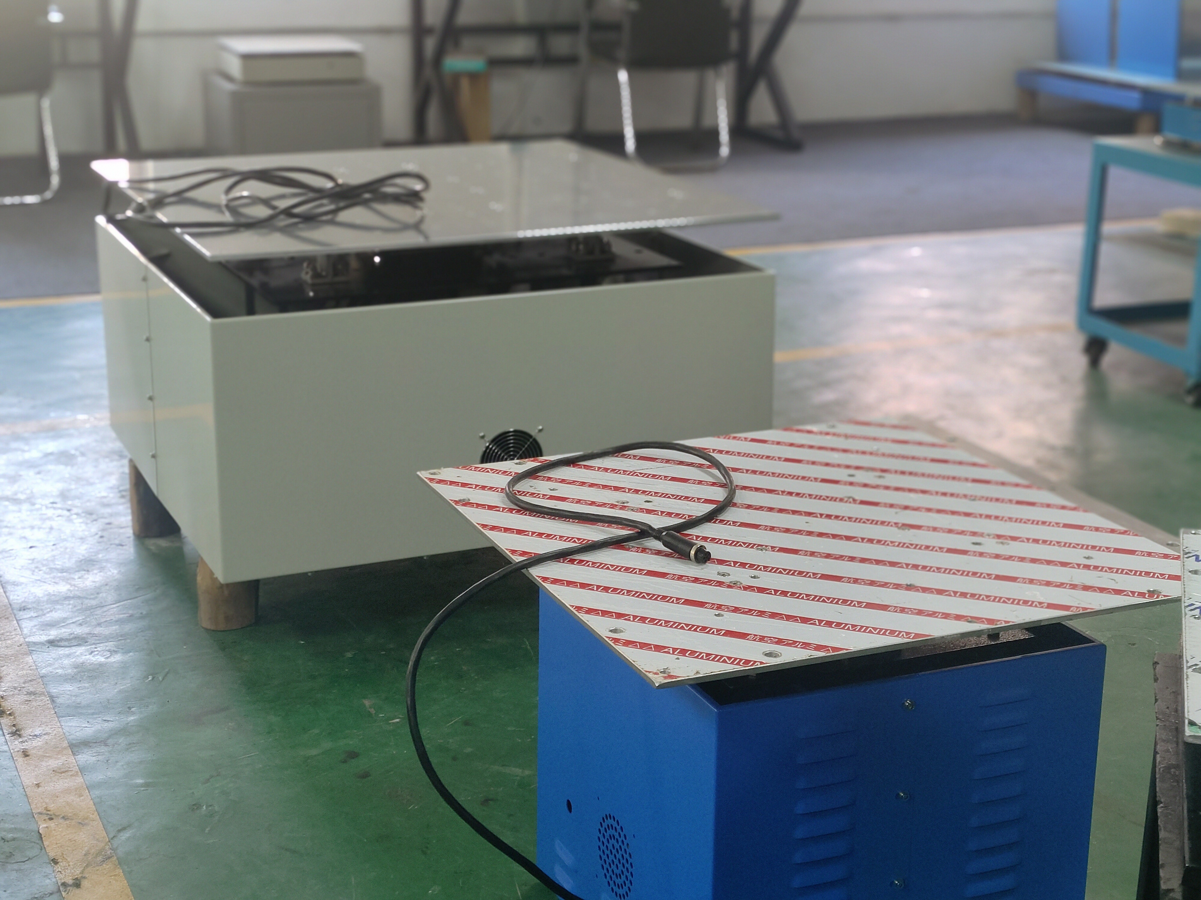 1米 75cm臺(tái)面.jpg